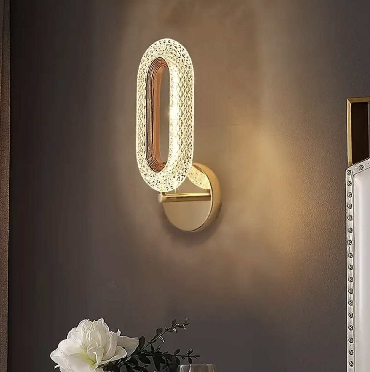 Applique murale LED de luxe nordique moderne - Lampe murale en métal doré avec luminosité réglable