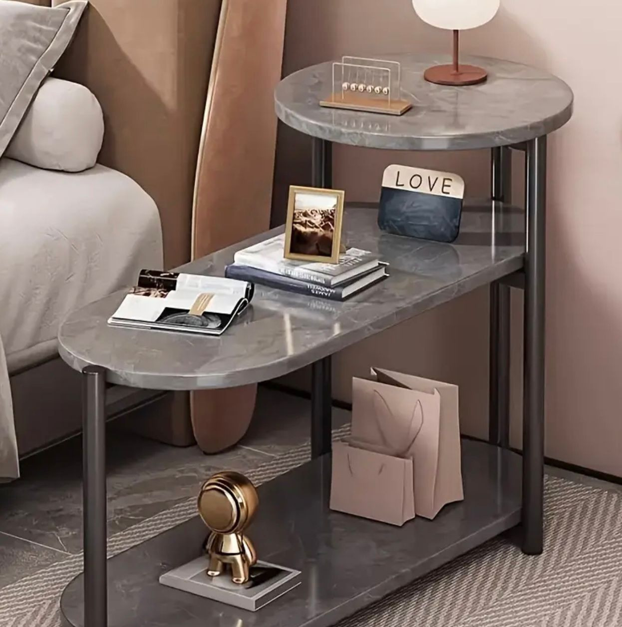 table basse multicouche moderne avec surface à motif en marbre blanc. - Ameublement - Photo detail - Livraison Maroc