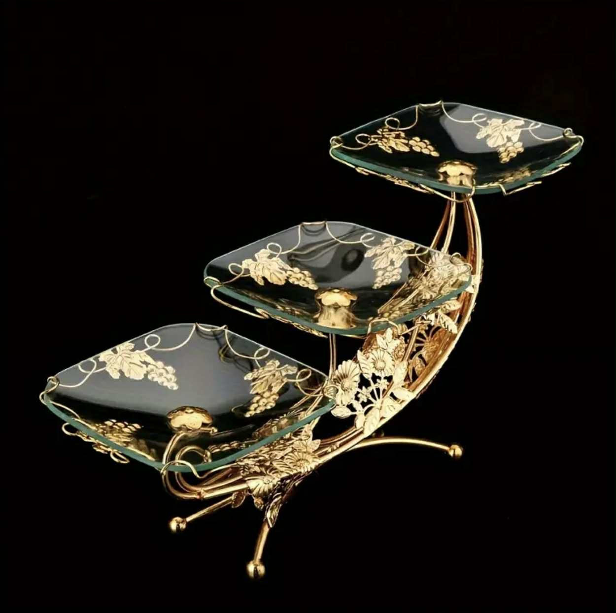 Plateau élégant en forme de lune dorée - Centre de table luxueux en m. - Déco de Cuisine - Image 1 - Livraison Maroc