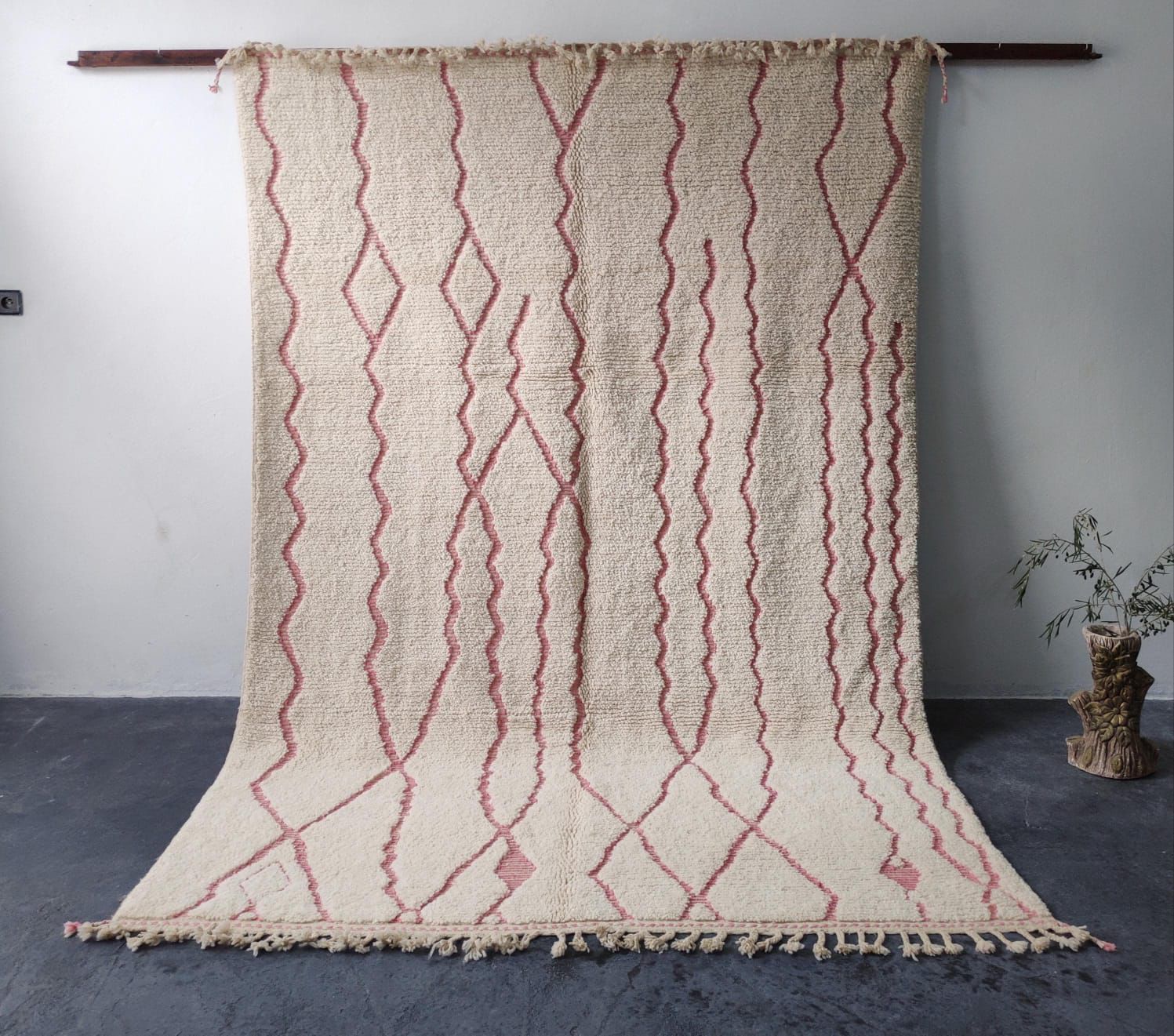 Tapis Beni Ouarain Rose Poudré Signature - Tapisserie - Photo detail - Livraison Maroc