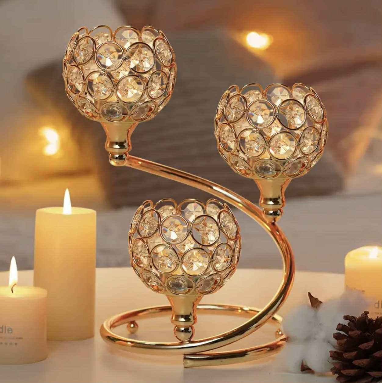 1pc Élégant bougeoir en cristal doré à 3 bras - Centre de table de bougie chauffe-plat chatoyant avec cristaux étincelants