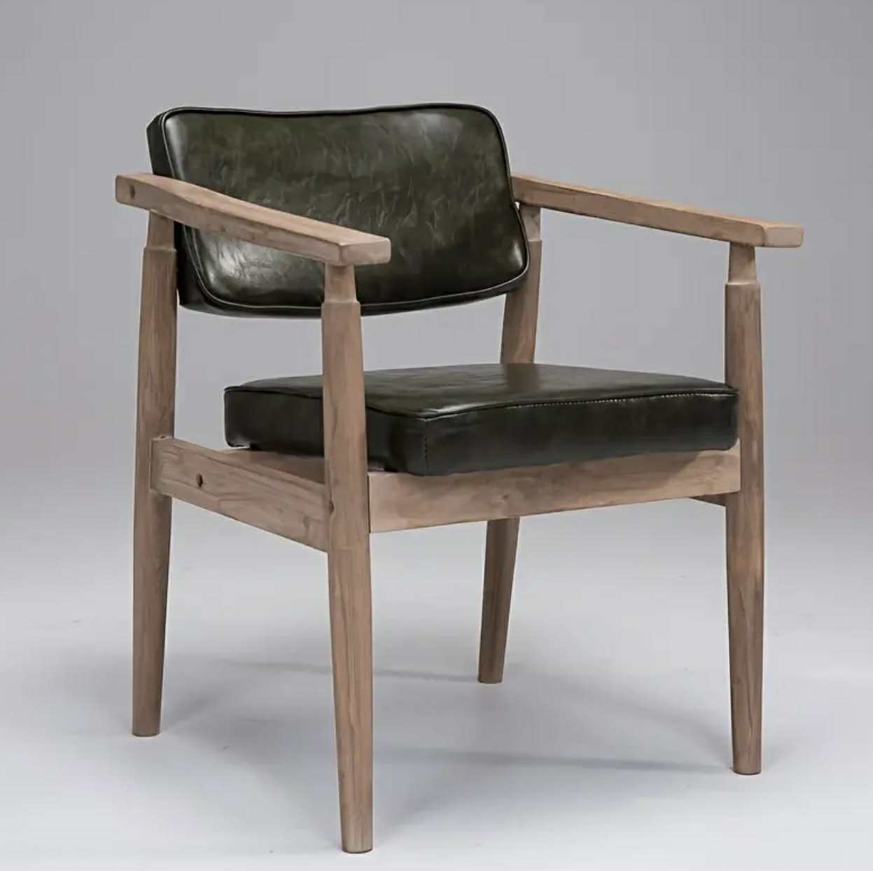 Chaise simple en bois massif - Ameublement - Image 2 - Livraison Maroc