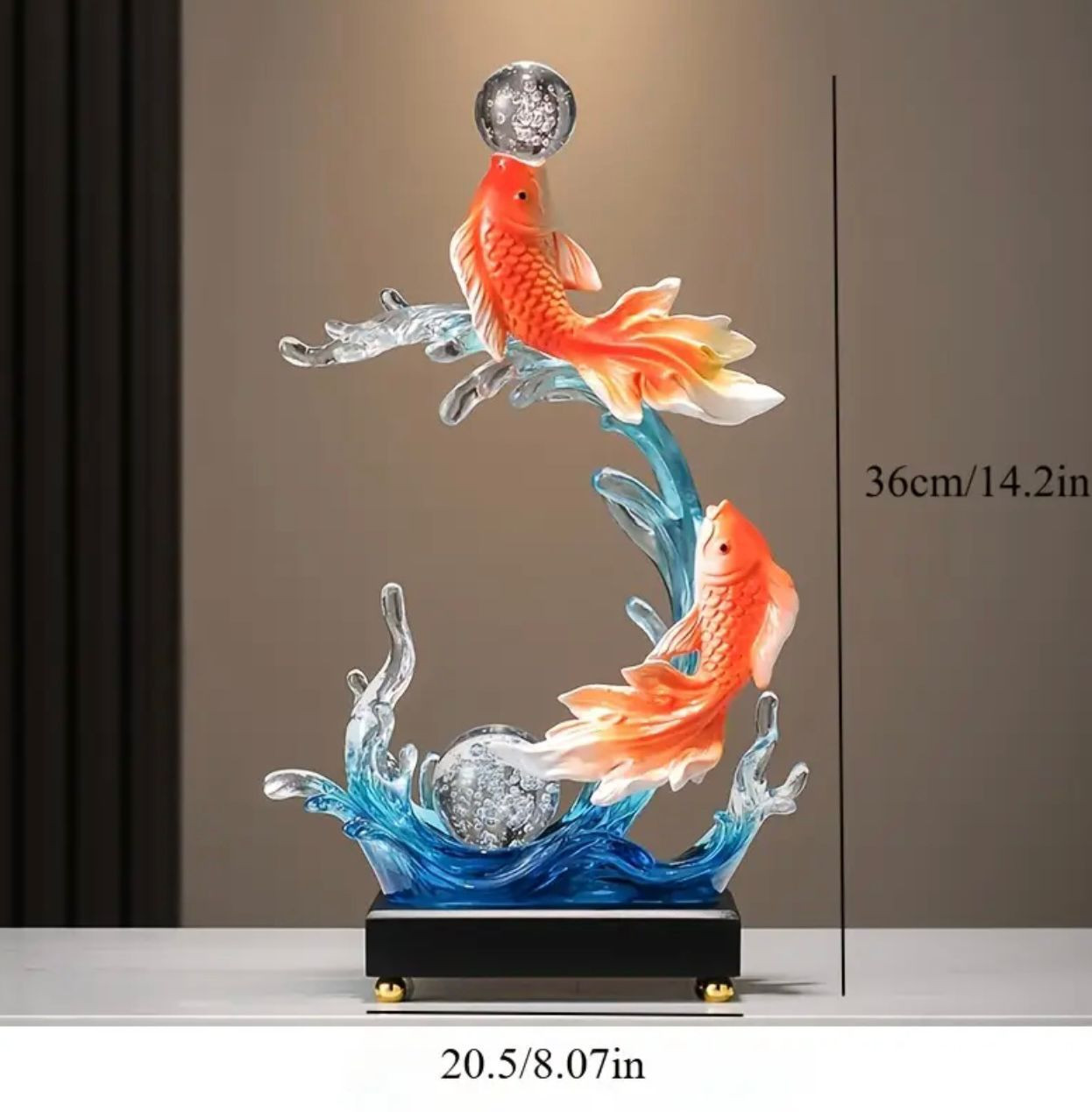 Élégante statue de poisson Koi en céramique avec boule de cristal - Décorations - Image 2 - Livraison Maroc